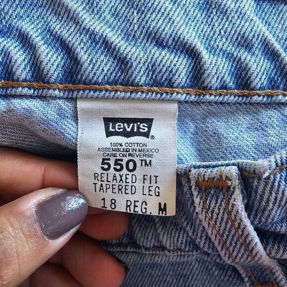 Vintage levis womens Sz 18 wash blue relax fit tapered leg 90s - Picture 9 of 10